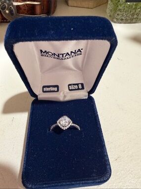 Montana Silversmiths Sterling Silver Halo Ring with Sparkling White Stones